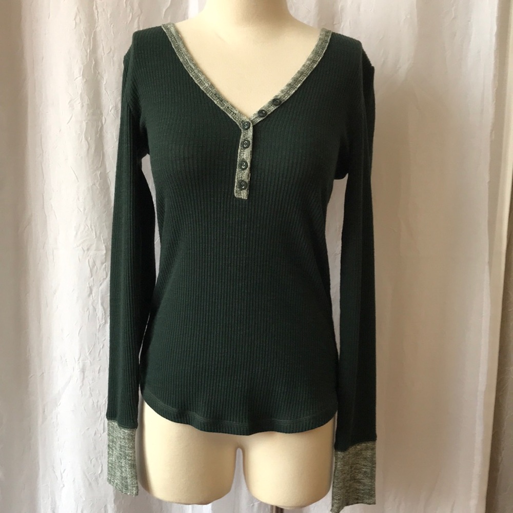 Henley long sleeve fall top, color is forest green.